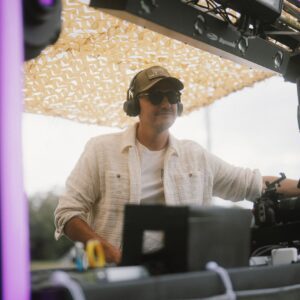 The DJ Trailer bei Tageslicht